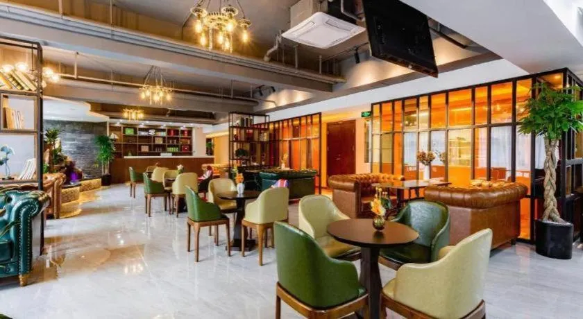 James Joyce Coffetel· Chengdu Shuangliu Airport Haibing City Wanda