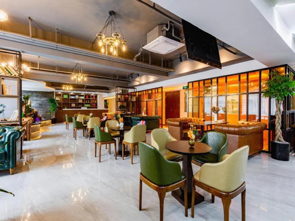 James Joyce Coffetel· Chengdu Shuangliu Airport Haibing City Wanda