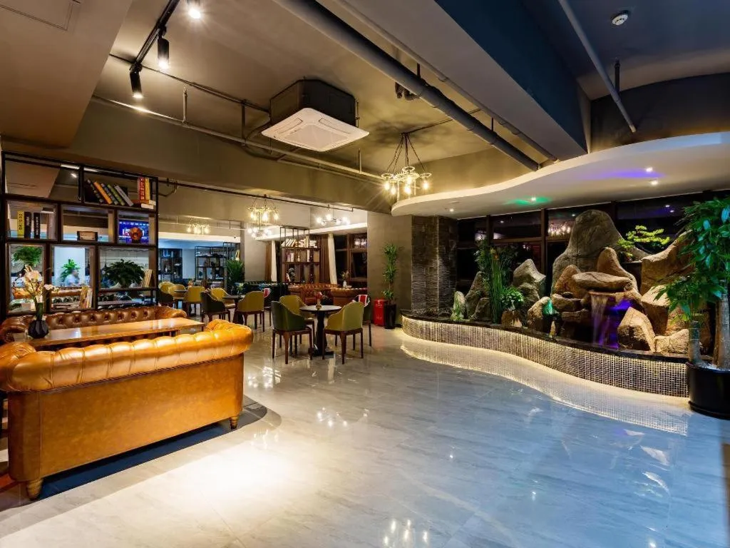 James Joyce Coffetel· Chengdu Shuangliu Airport Haibing City Wanda