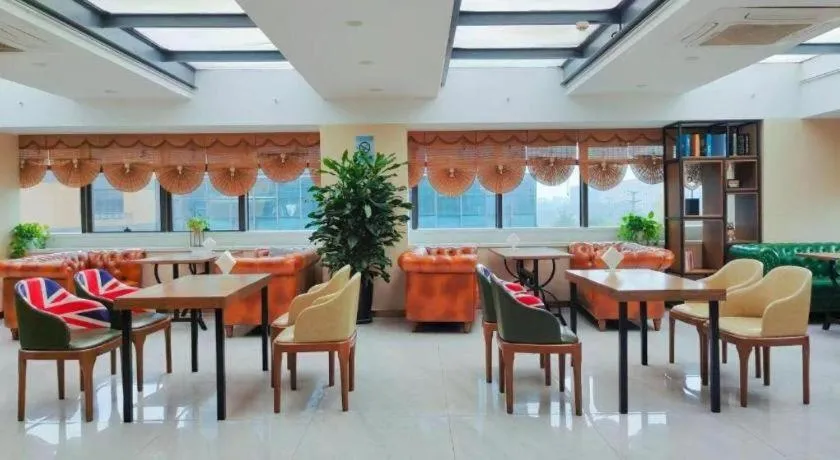 James Joyce Coffetel· Chengdu Shuangliu Airport Haibing City Wanda