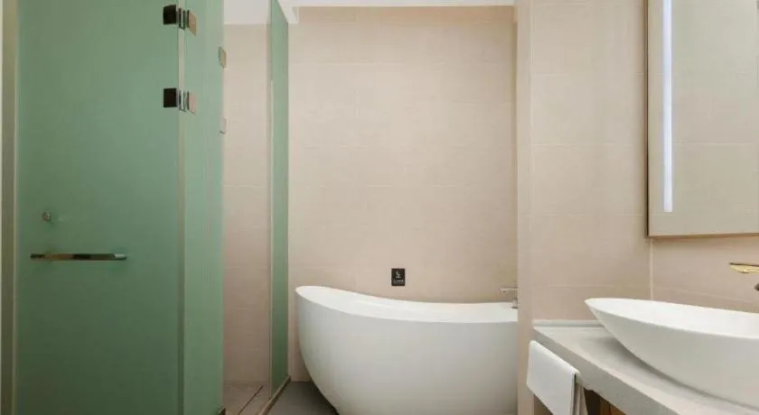 Lavande Hotels· Jingzhou Jianli