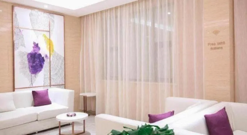 Lavande Hotels· Jingzhou Jianli