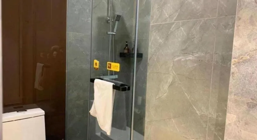 IU Hotels· Tianjin Houtai Chengjian University Haitai Industrial Park