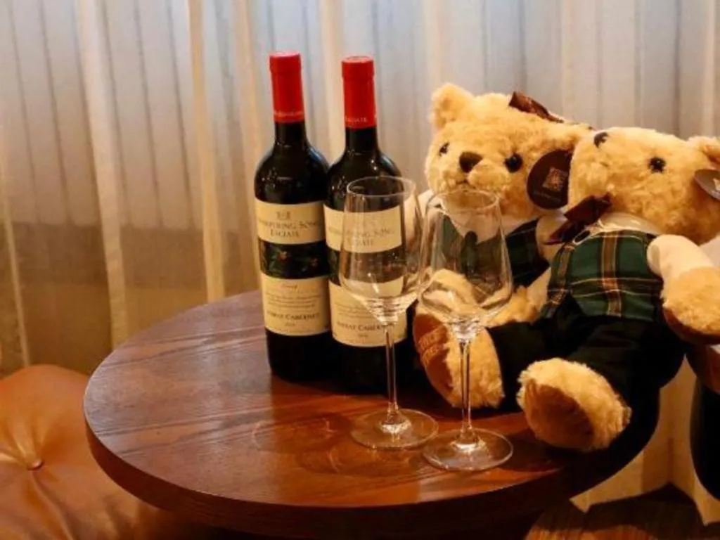 James Joyce Coffetel Shijiazhuang the Mixc Jinyuan Tower Airport Bus