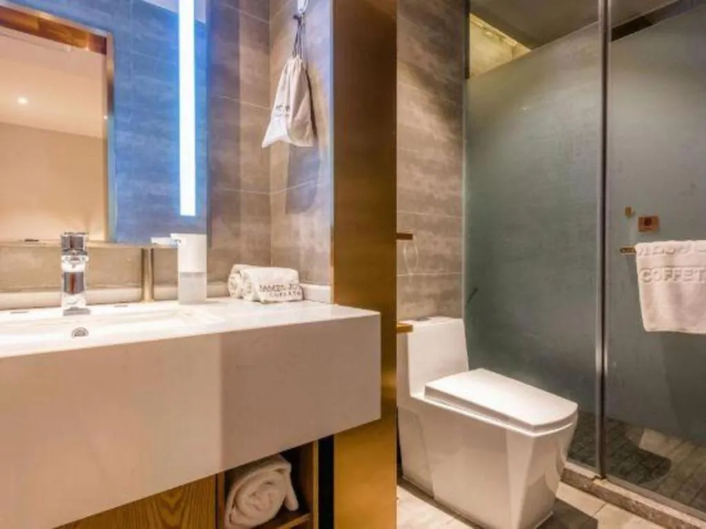 James Joyce Coffetel Shijiazhuang the Mixc Jinyuan Tower Airport Bus