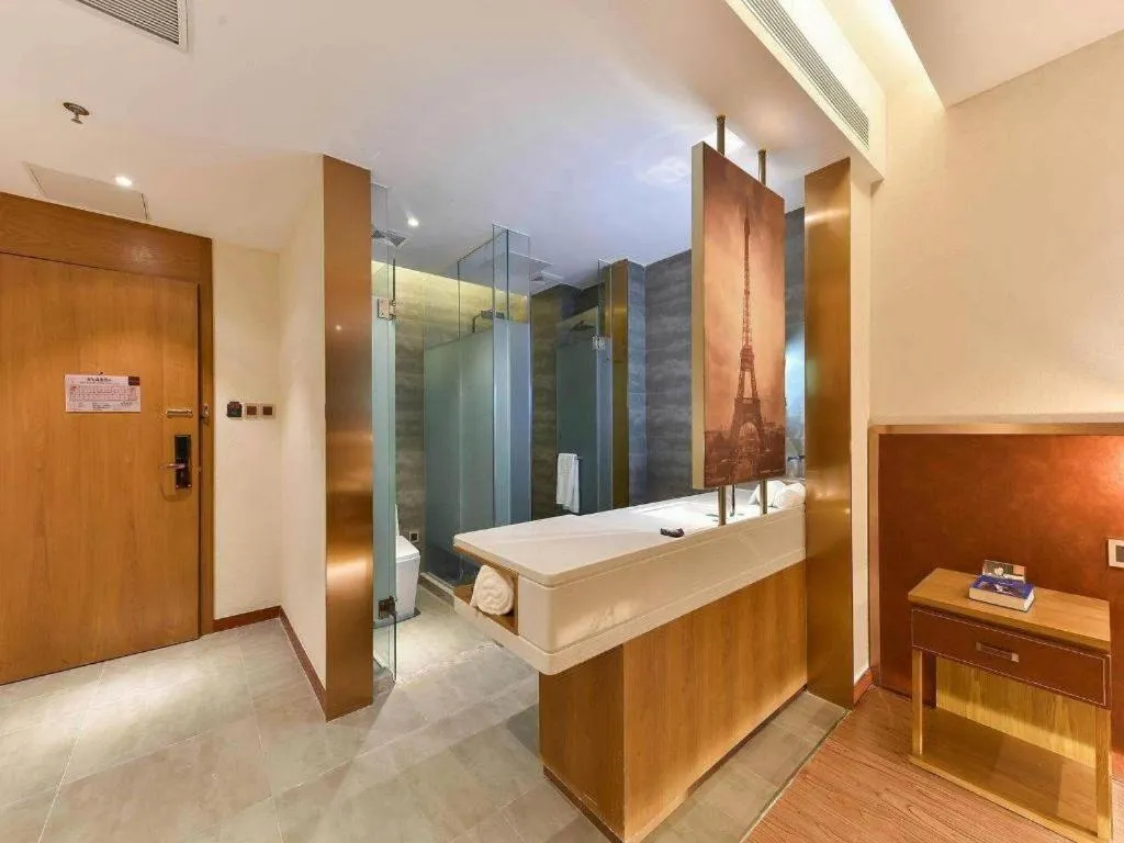 James Joyce Coffetel Shijiazhuang the Mixc Jinyuan Tower Airport Bus