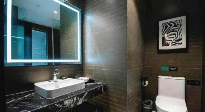 Xana Hotelle Luzhou High-Speed Railway Station Trading Market Passenger Terminal