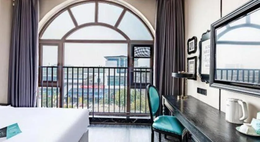 Bed in Xana Hotelle Luzhou High-Speed Railway Station Trading Market Passenger Terminal