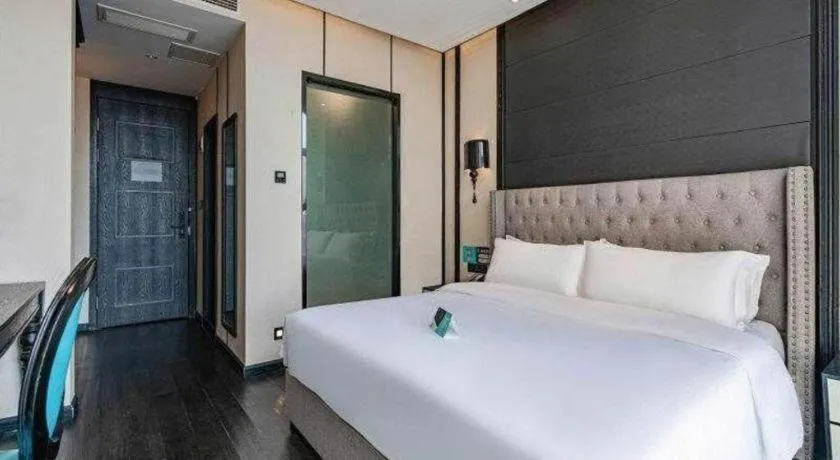 Bed in Xana Hotelle Luzhou High-Speed Railway Station Trading Market Passenger Terminal