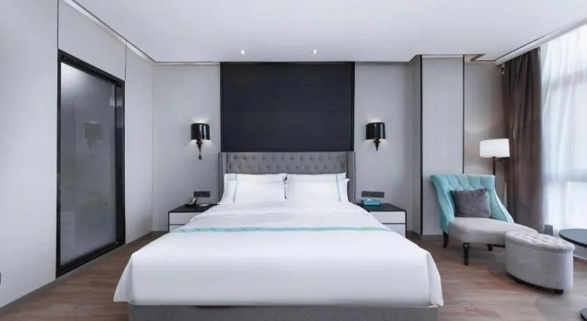 Bed in Xana Hotelle Luzhou High-Speed Railway Station Trading Market Passenger Terminal