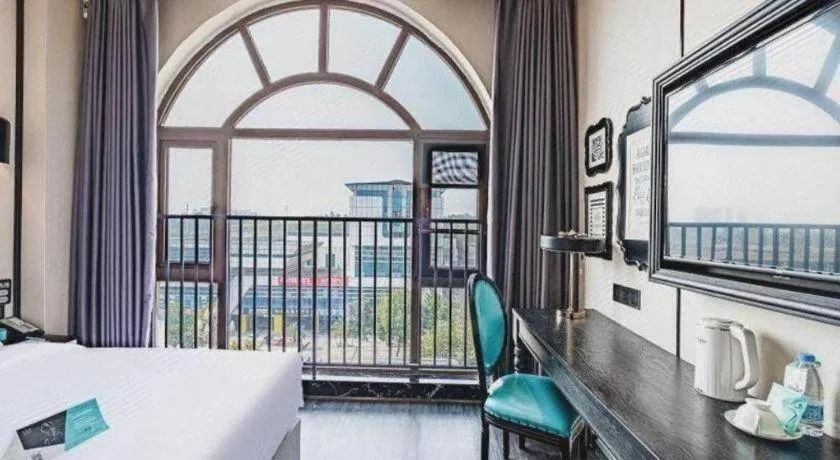 Bed in Xana Hotelle Luzhou High-Speed Railway Station Trading Market Passenger Terminal