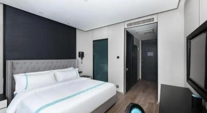 Bed in Xana Hotelle Luzhou High-Speed Railway Station Trading Market Passenger Terminal