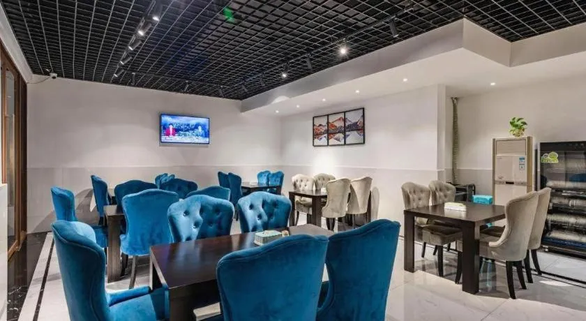 Xana Hotelle Luzhou High-Speed Railway Station Trading Market Passenger Terminal