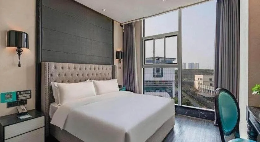 Bed in Xana Hotelle Luzhou High-Speed Railway Station Trading Market Passenger Terminal