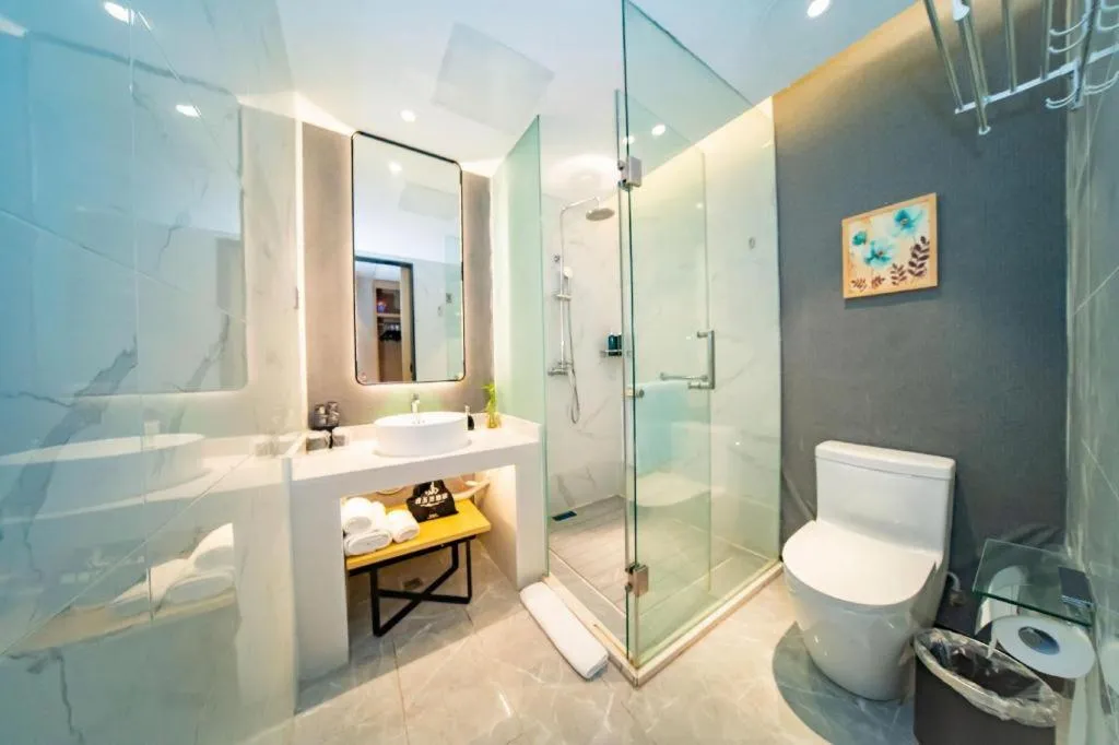 Magnotel Tongxiang Shimao Center