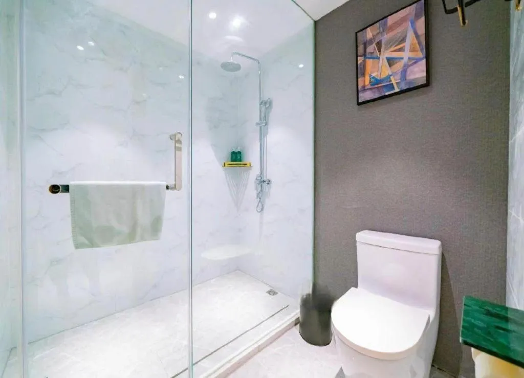 Magnotel Tongxiang Shimao Center