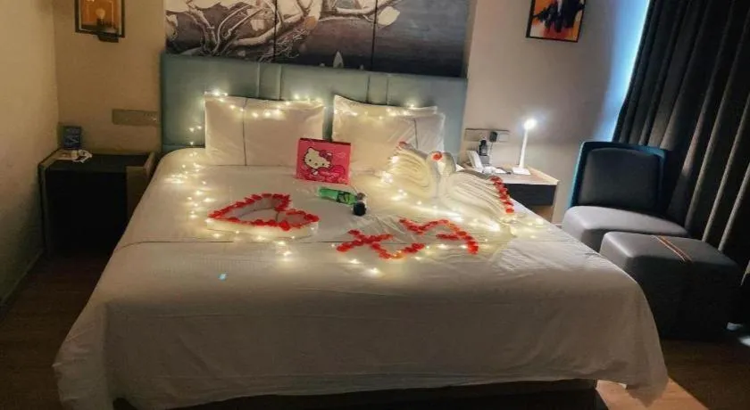 Bed in Magnotel Tongxiang Shimao Center