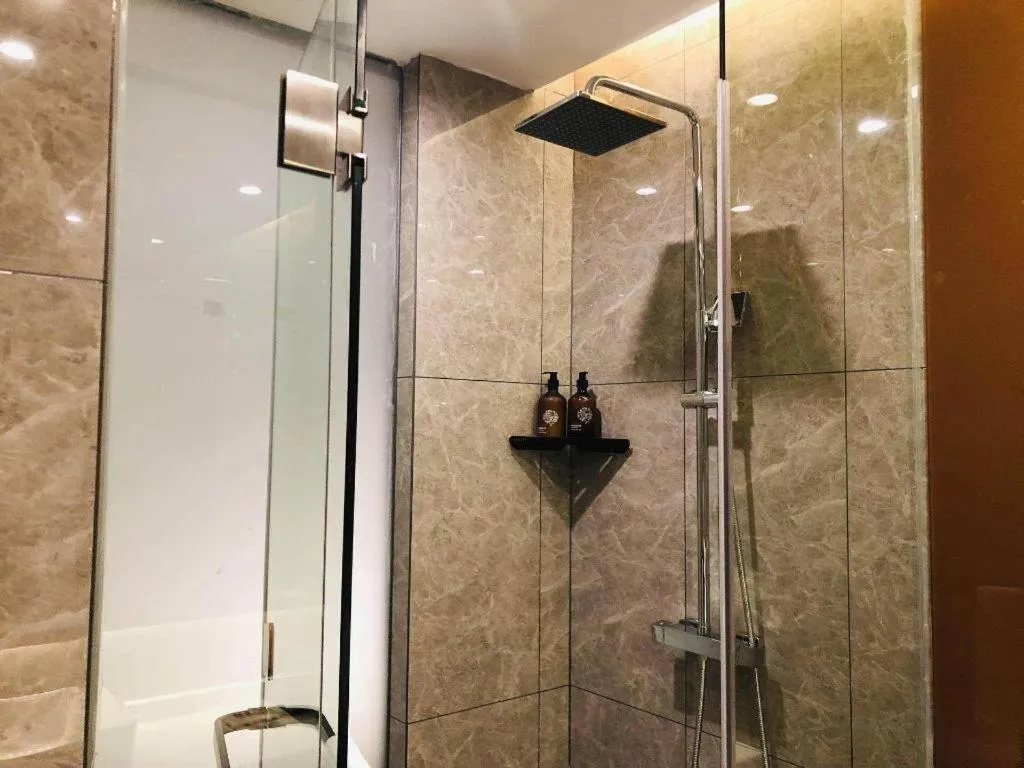 IU Hotels· Wuhan Jianghan Road Metro Station