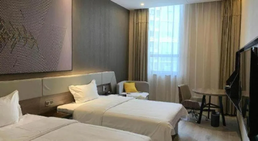 Bed in IU Hotels· Wuhan Jianghan Road Metro Station