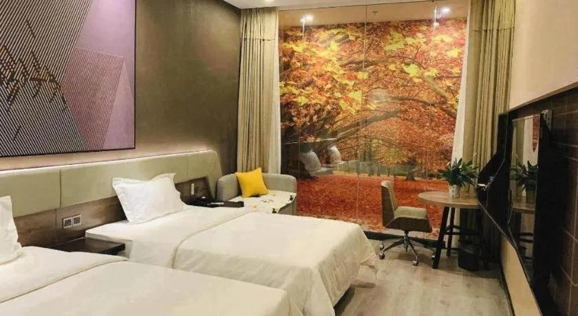 Bed in IU Hotels· Wuhan Jianghan Road Metro Station
