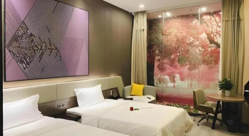 Bed in IU Hotels· Wuhan Jianghan Road Metro Station
