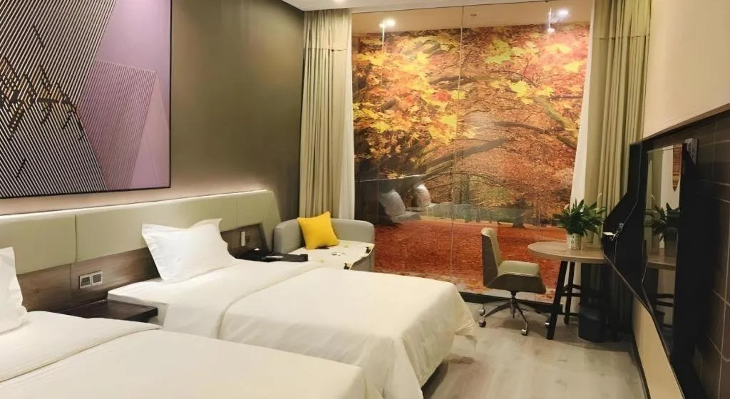 Bed in IU Hotels· Wuhan Jianghan Road Metro Station