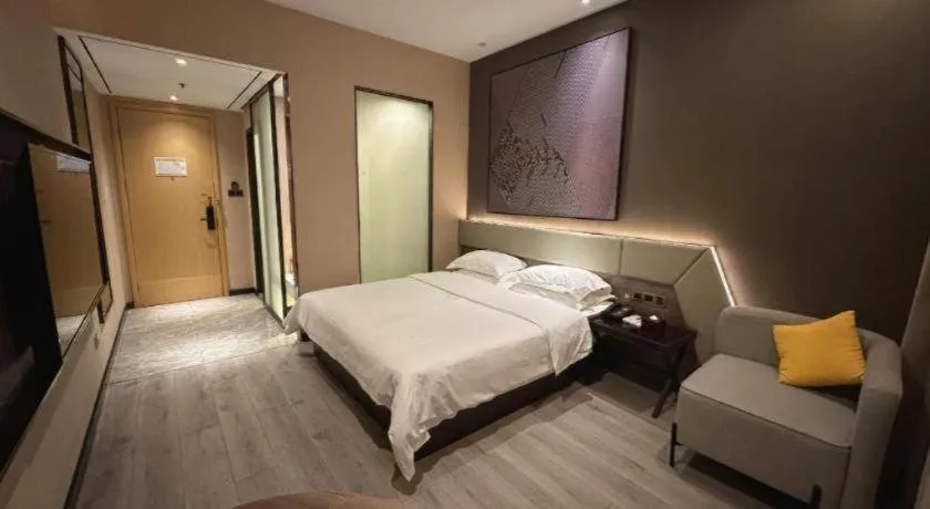 Bed in IU Hotels· Wuhan Jianghan Road Metro Station