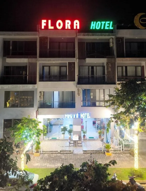 Flora Hotel
