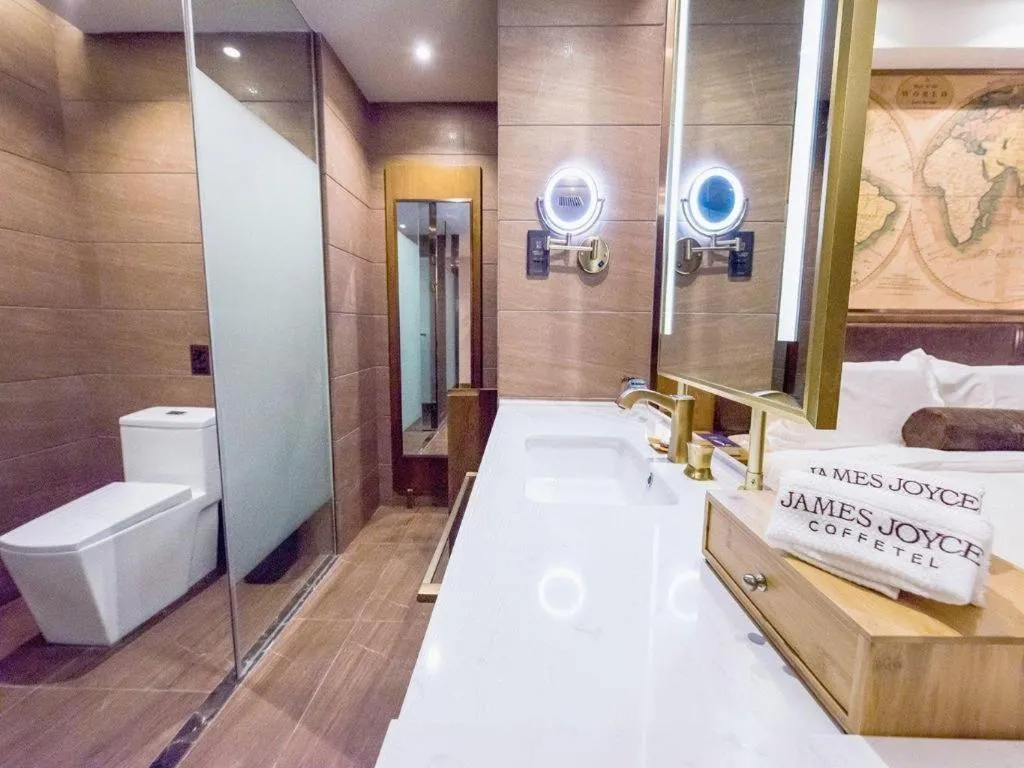 Bed in James Joyce Coffetel Changchun People's Square