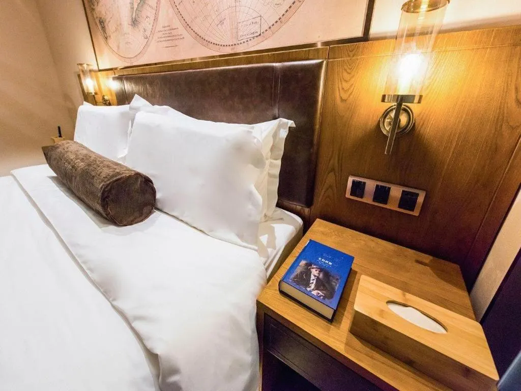 Bed in James Joyce Coffetel Changchun People's Square