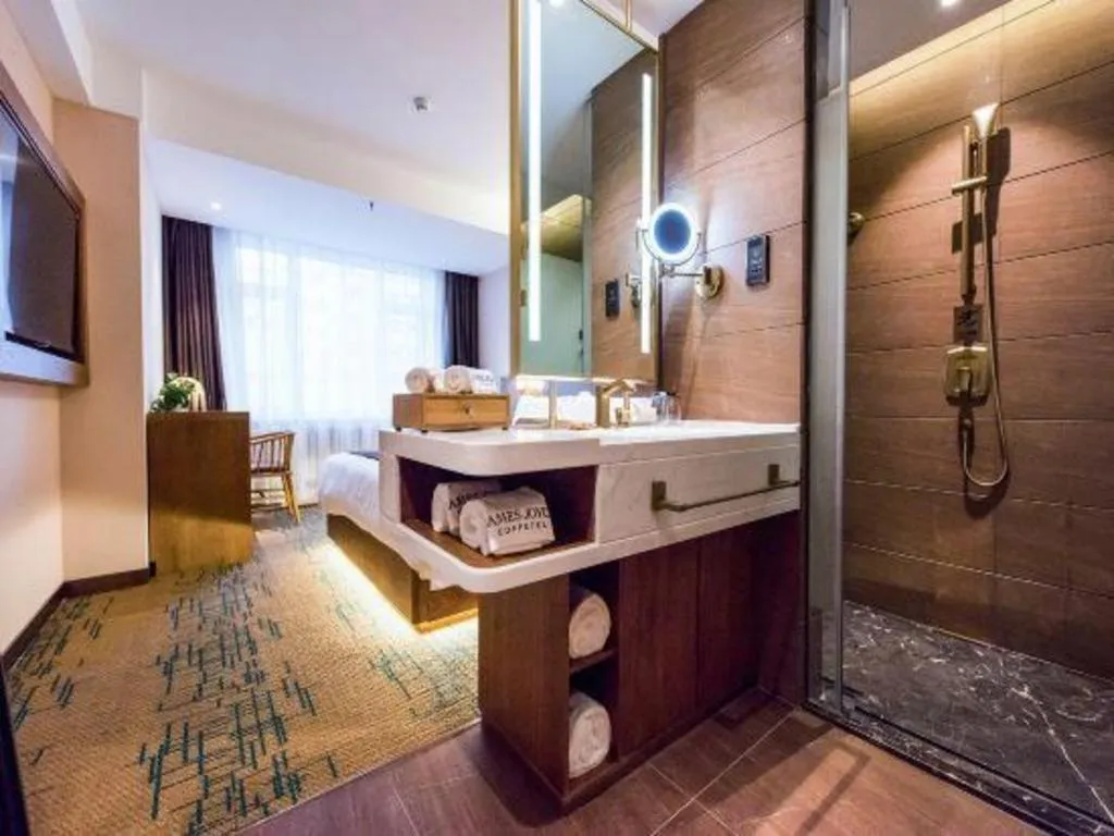 James Joyce Coffetel Changchun People's Square