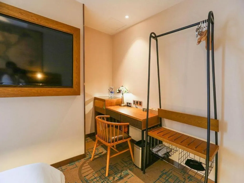 James Joyce Coffetel Changchun People's Square