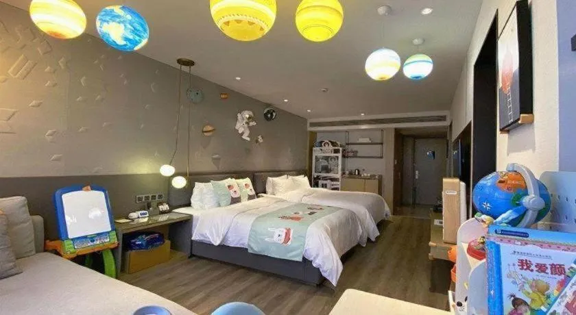 Bed in Zhejiang Cloud Mountain Deefly Hotel