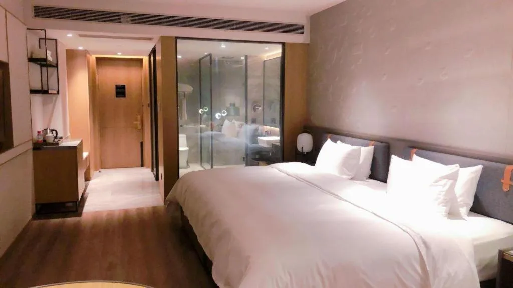 Bed in Zhejiang Cloud Mountain Deefly Hotel