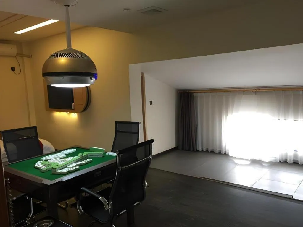 Thank Inn Hotel Hubei Huanggang Hong'an County Hong'an No.1 Middle School