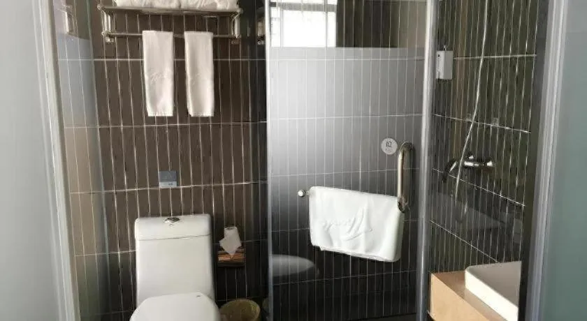 Thank Inn Hotel Hubei Huanggang Hong'an County Hong'an No.1 Middle School