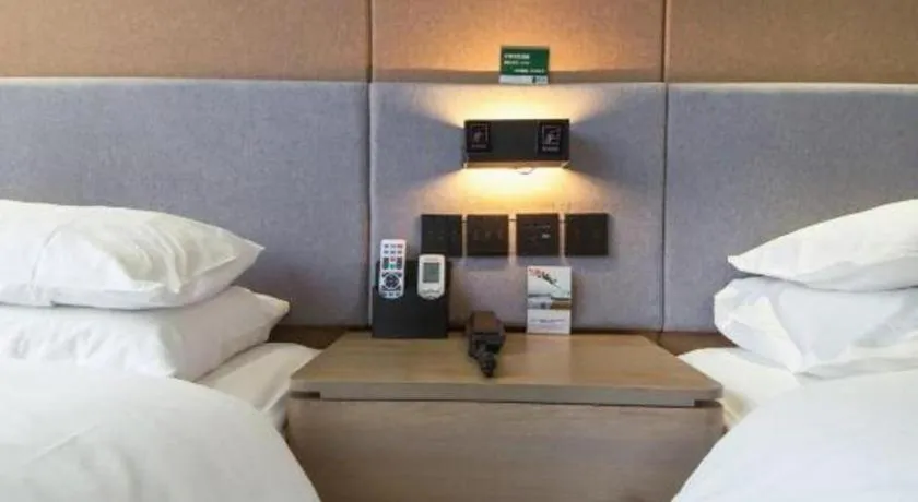 Bed in UP and IN Hotel Jiangxi Nanchang City Nanchang County Liantang Zhong Avenue Huarunwanjia