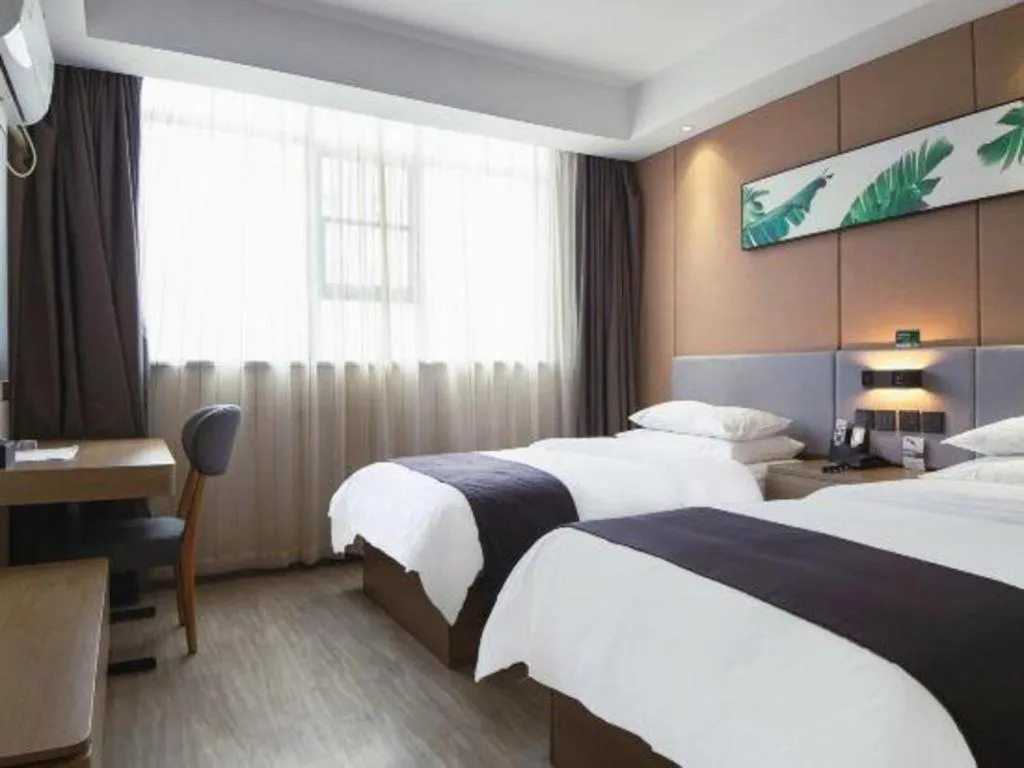 Bed in UP and IN Hotel Jiangxi Nanchang City Nanchang County Liantang Zhong Avenue Huarunwanjia