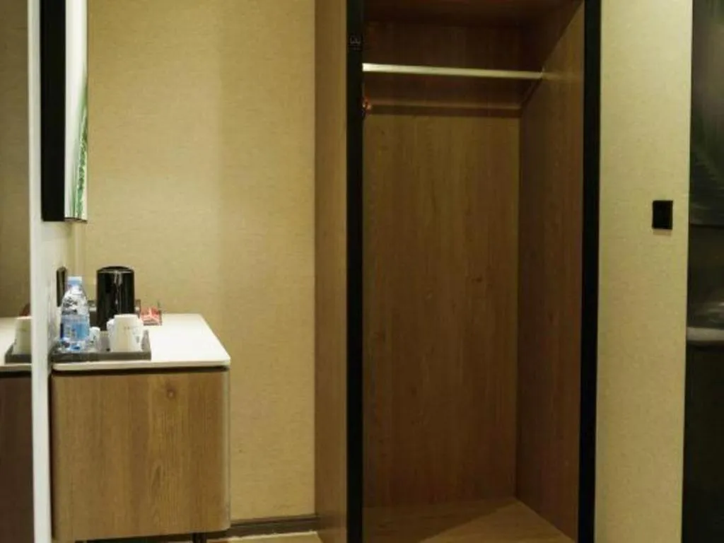 UP and IN Hotel Jiangxi Nanchang City Nanchang County Liantang Zhong Avenue Huarunwanjia