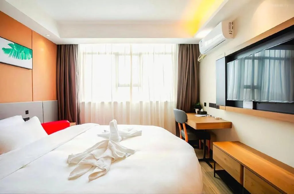 Bed in UP and IN Hotel Jiangxi Nanchang City Nanchang County Liantang Zhong Avenue Huarunwanjia