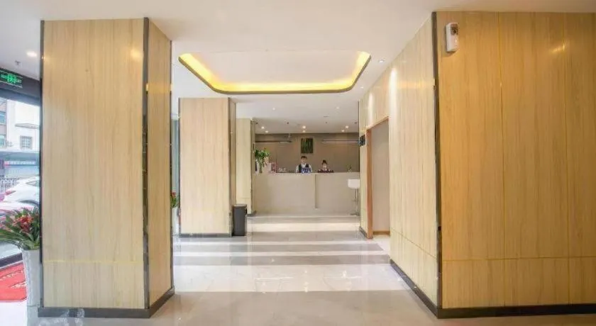 UP and IN Hotel Jiangxi Nanchang City Nanchang County Liantang Zhong Avenue Huarunwanjia