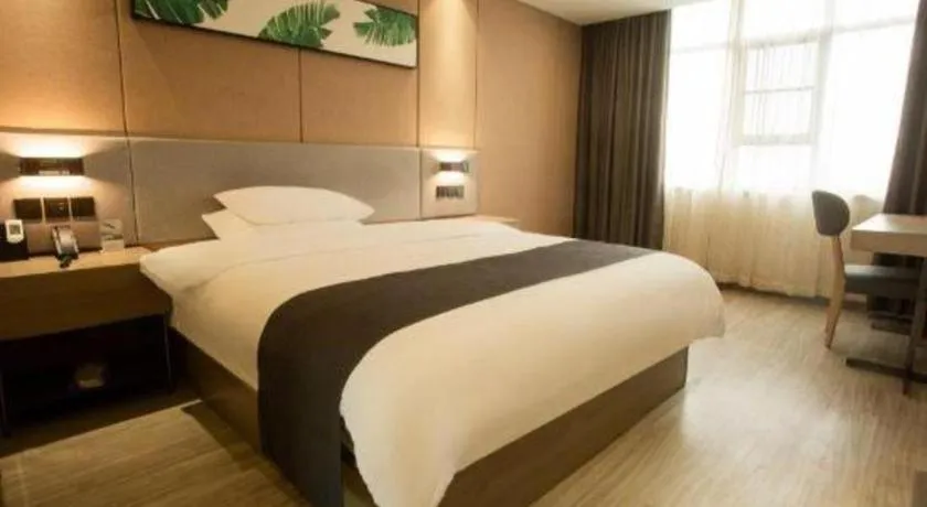 Bed in UP and IN Hotel Jiangxi Nanchang City Nanchang County Liantang Zhong Avenue Huarunwanjia