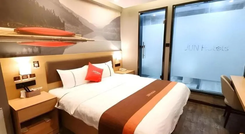 Jun Hotel Hubei Wuhan Jianghan District Jianghan Road Walking Street