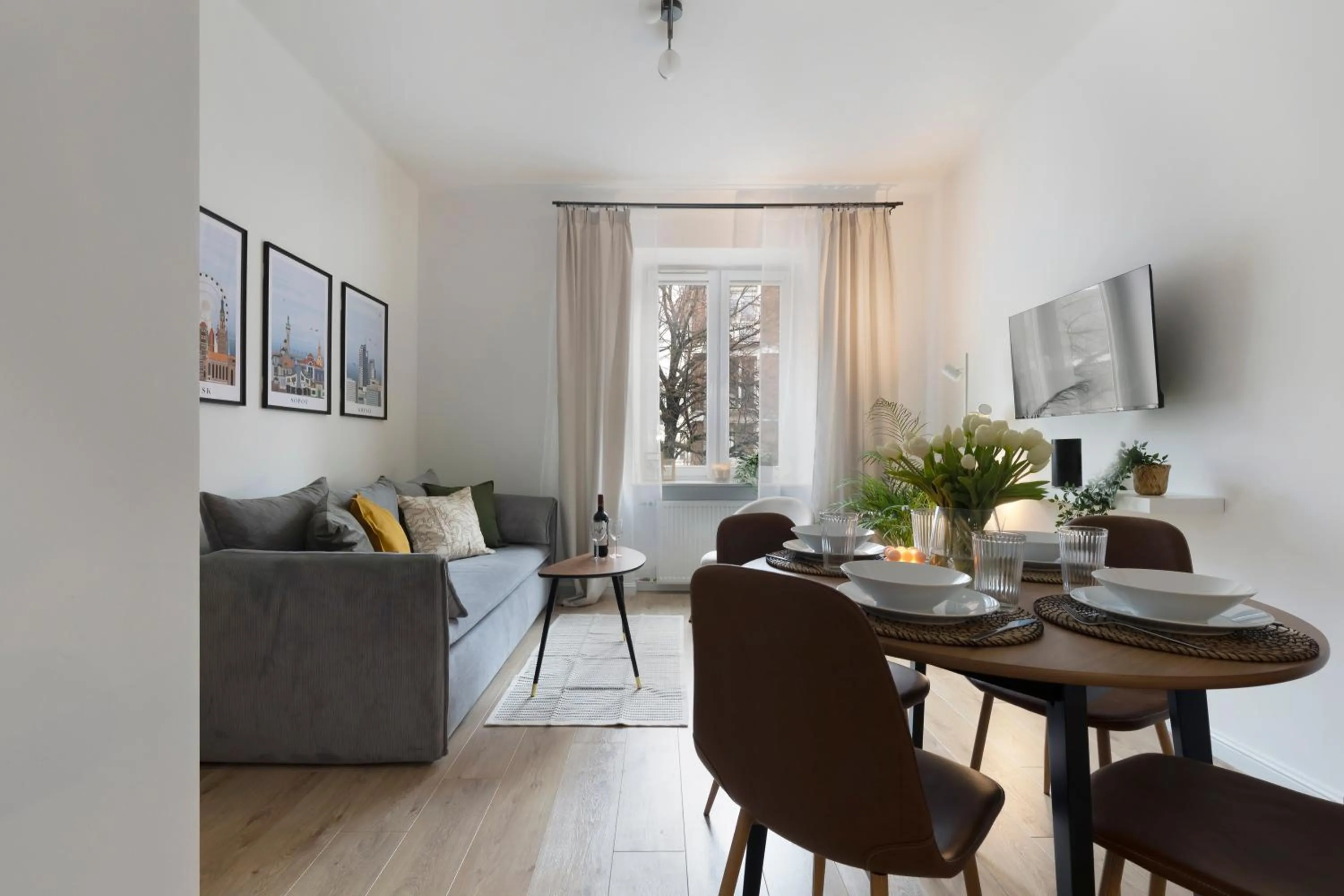 TV and multimedia in Elite Apartments Podbielańska Center