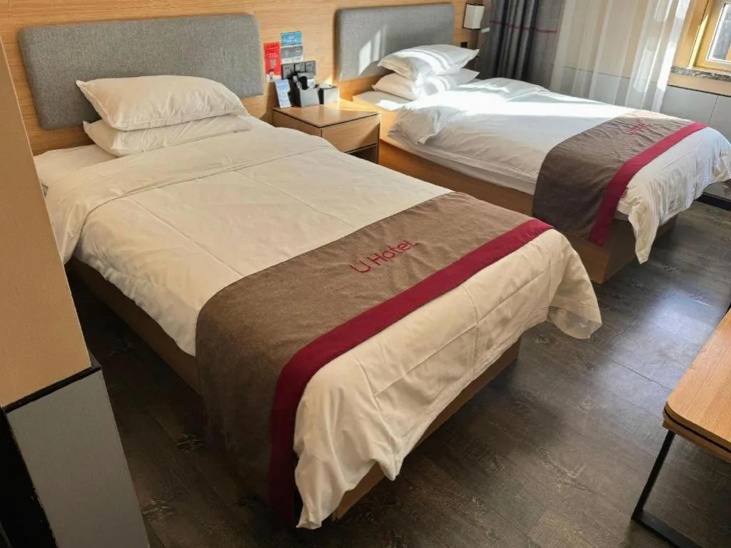 Bed in Thank Inn Plus Hotel Xinjiang Urumqi Tianshan District Bingtuan Erzhong