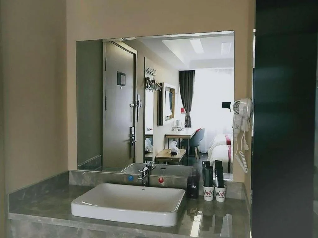 Thank Inn Plus Hotel Xinjiang Urumqi Tianshan District Bingtuan Erzhong