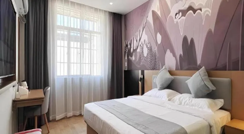 Bed in Thank Inn Hotel Hainan Sanya Sanya Bay Seascape Branch