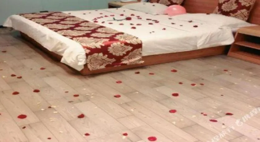 Bed in Thank Inn Hotel Hainan Sanya Sanya Bay Seascape Branch