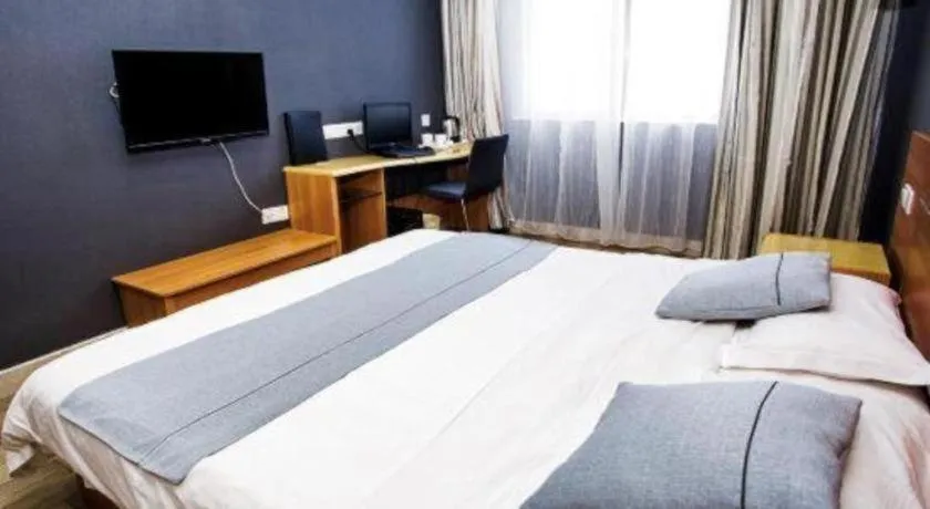 Bed in Thank Inn Hotel Hainan Sanya Sanya Bay Seascape Branch