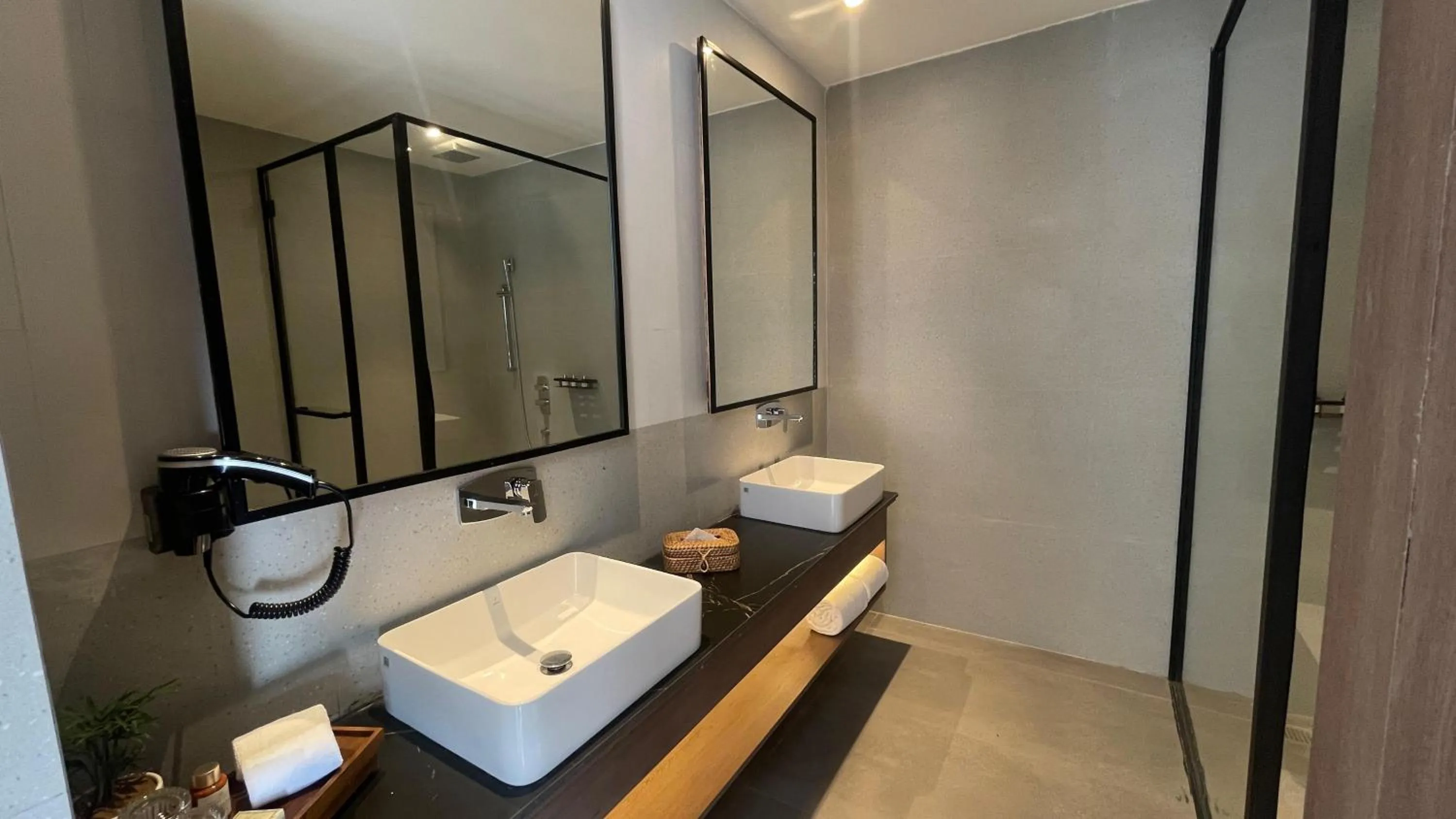 Bathroom in Velmore Kasauli Operated by Royal Orchid Hotel Ltd.